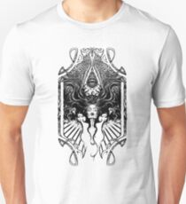 Goddess Nouveau Unisex T-Shirt