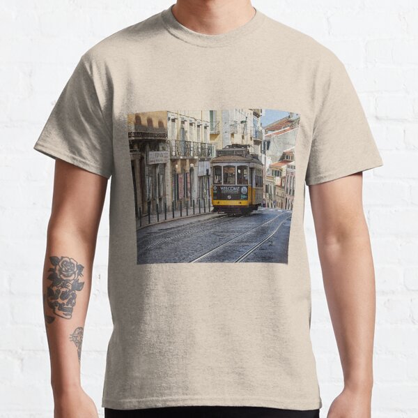 Historische Lissabon Straßenbahn Classic T-Shirt