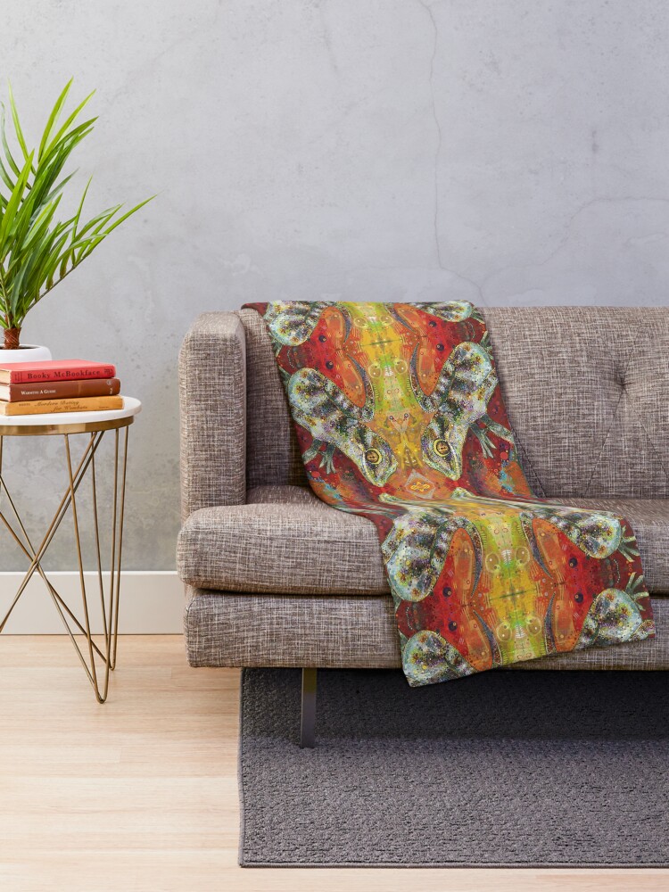 Alternate view of Bynoe's Gecko Painting - 2012 Throw Blanket