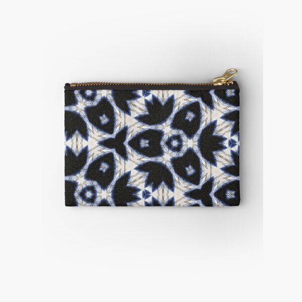 Aperçu de l'œuvre Clarissa Boho Floral Tie Dyed créée et vendue par sarahmutter.