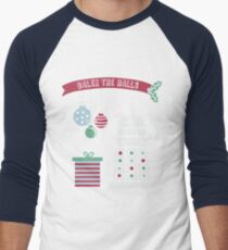 "Dalek the halls" Christmas Design Men's Baseball ¾ T-Shirt