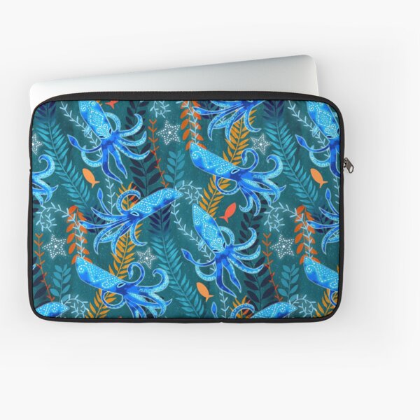 Sparking Firefly Squid Laptop Sleeve