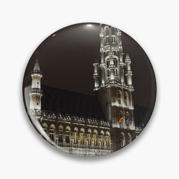 Artikelvorschau, Ein Blick auf Grand Place, Brüssel, Belgien entworfen und verkauft von Andrew Reid Wildman .