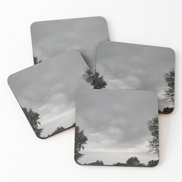 Artikelvorschau, Storm Clouds in the Trees entworfen und verkauft von Susie Kramer.