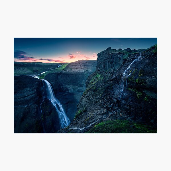 Wasserfall in Island Photographic Print