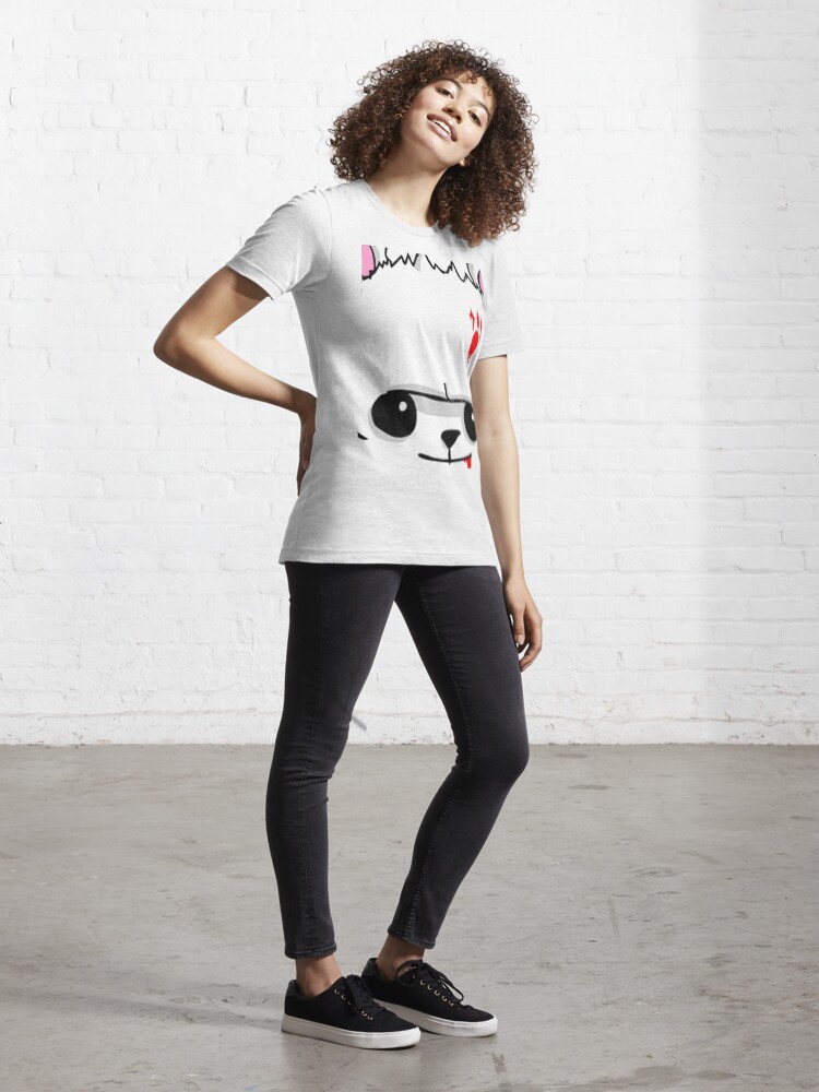 Alternate view of Castle Crashers Bear Face Essential T-Shirt