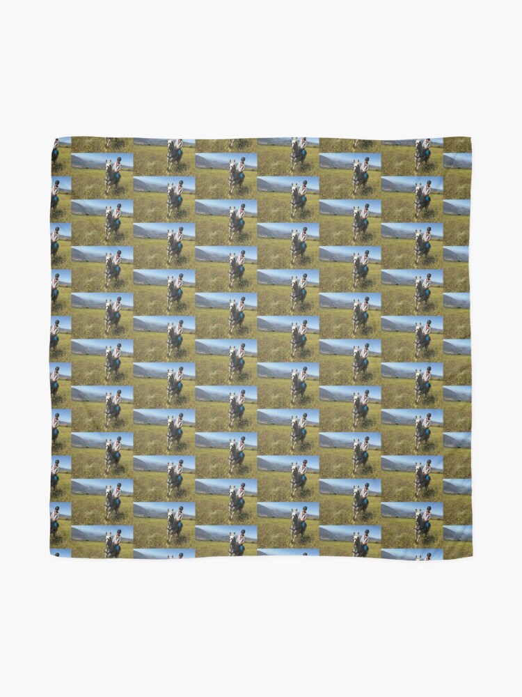Alternate view of Martini in a meadow Scarf