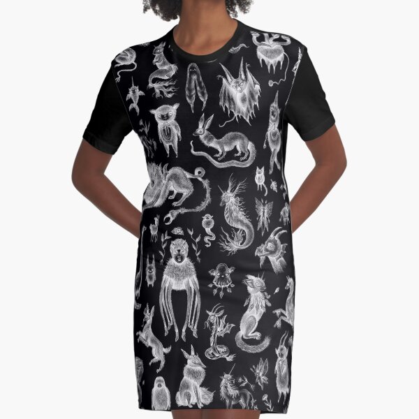 We Are Not Alone - inverted Graphic T-Shirt Dress