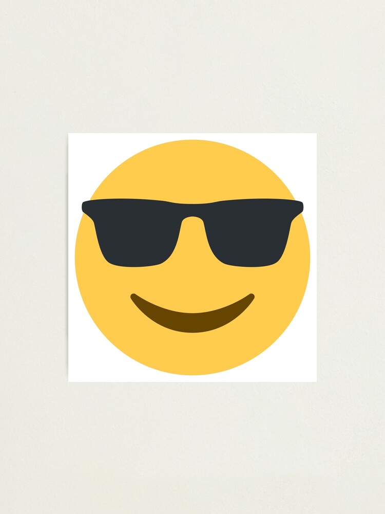 cara sonriente con emoticono de gafas de sol