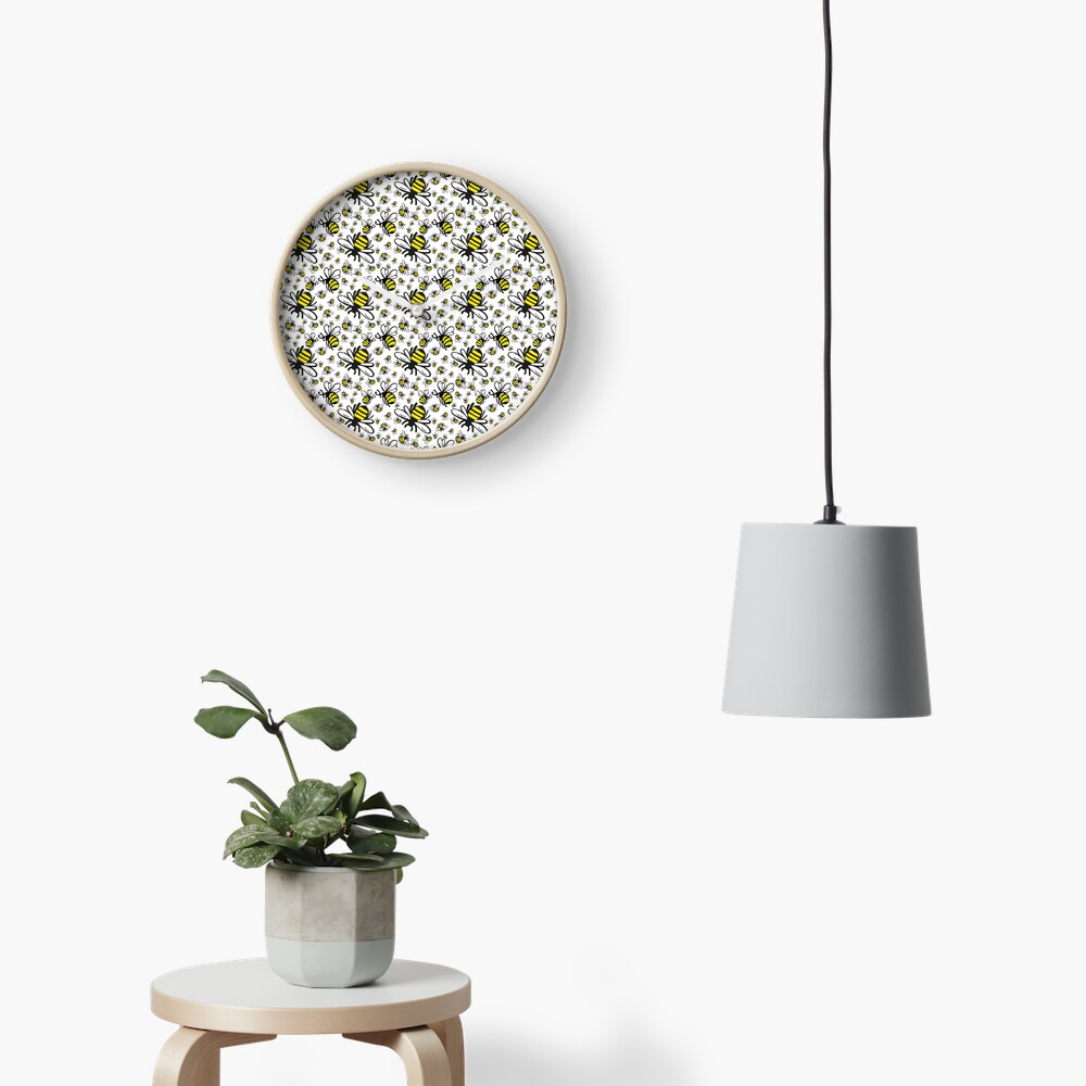 Buzzy Bee and his little ones Clock