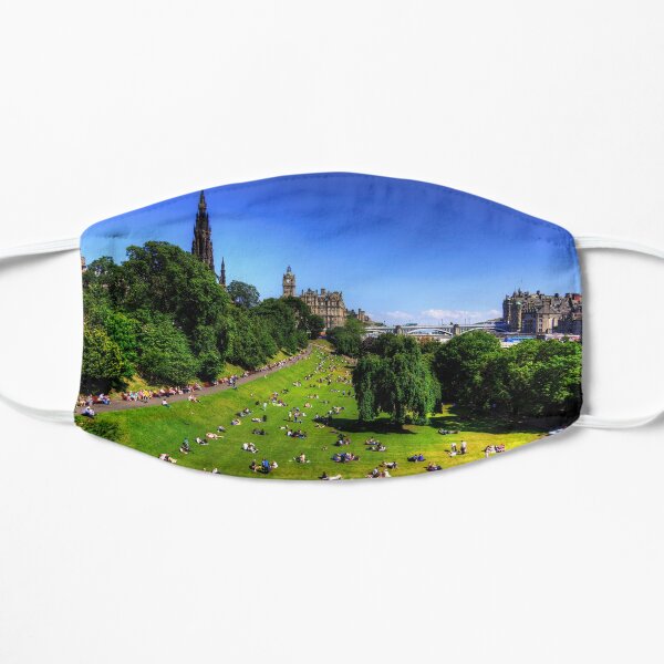 The Gardens in August Flat Mask