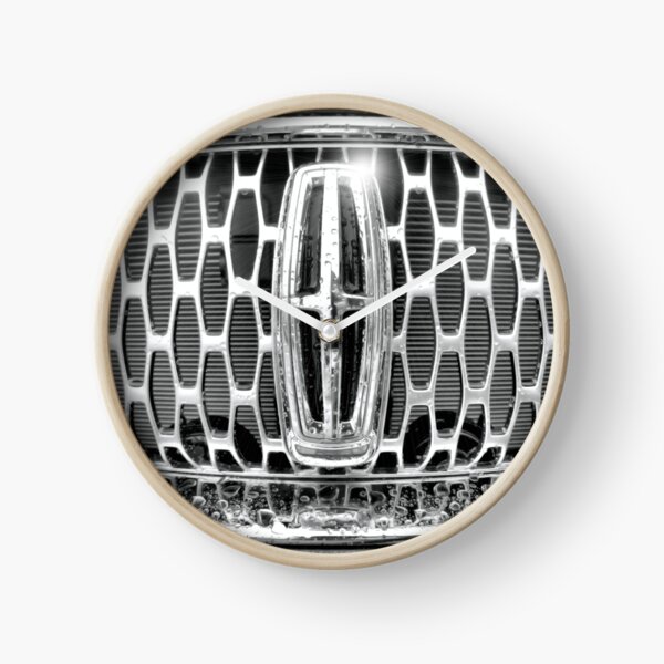 Lincoln Grille Clock