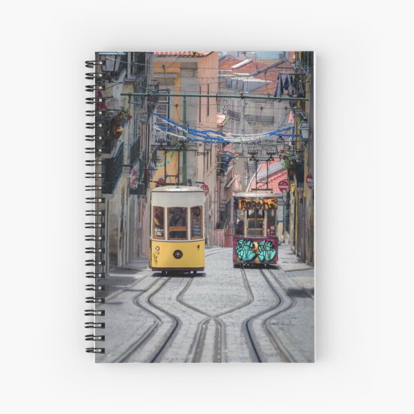Aperçu de l'œuvre Célèbres tramways de Lisbonne, Portugal créée et vendue par KeiserOne.