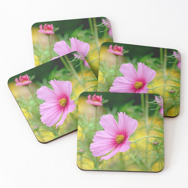 Artikelvorschau, Pink Cosmos Flower  entworfen und verkauft von Karen Peron.