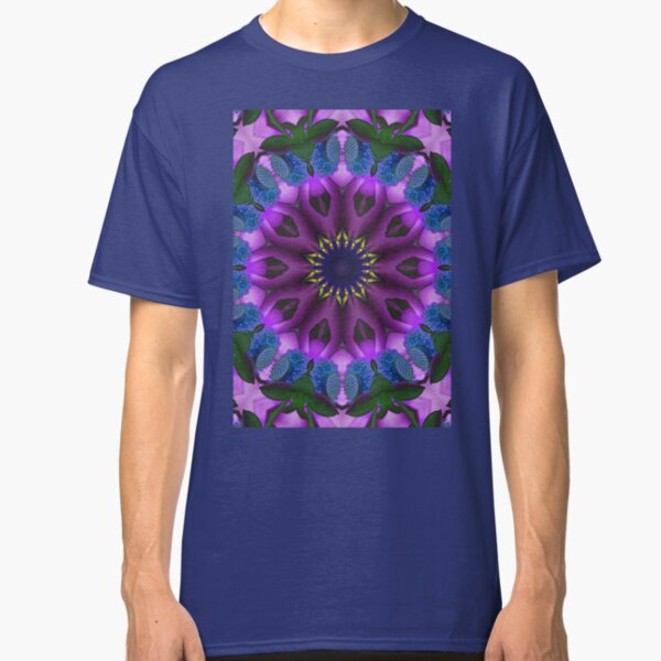 Purple mandala flower Classic T-Shirt