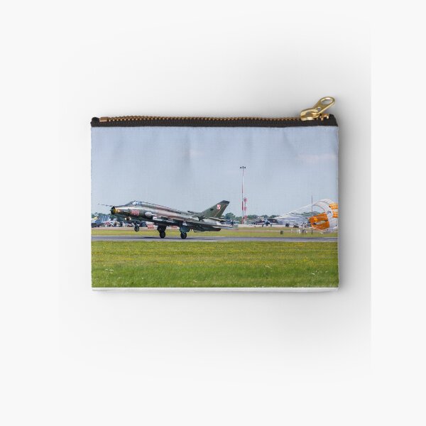 Artikelvorschau, Polish Su-22M-4K Fitter landing entworfen und verkauft von wellsie82.