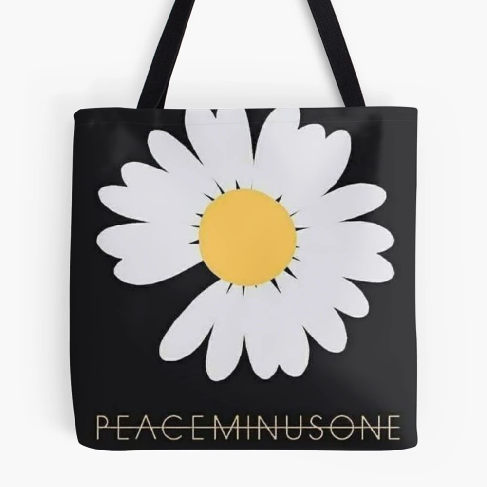 ur,tote_bag_context_medium,