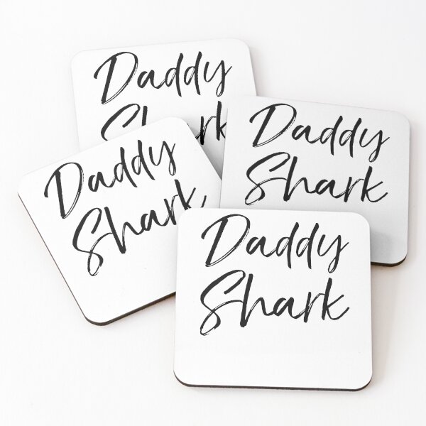 Artikelvorschau, Cute Daddy Shark Father's Day Gift entworfen und verkauft von TNDesignStudio.