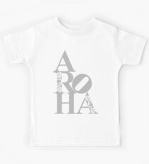Aroha (love) to the people Kids Tee