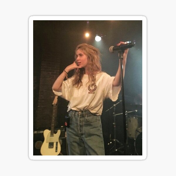 Clairo Pegatina