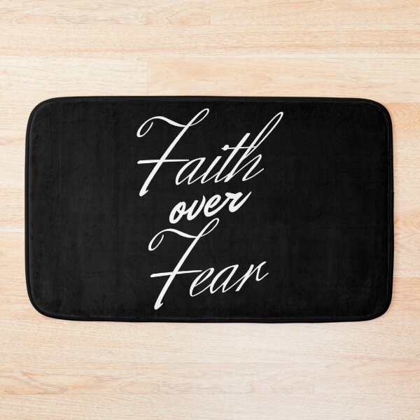Artikelvorschau, Faith Over Fear entworfen und verkauft von OneCherubim.