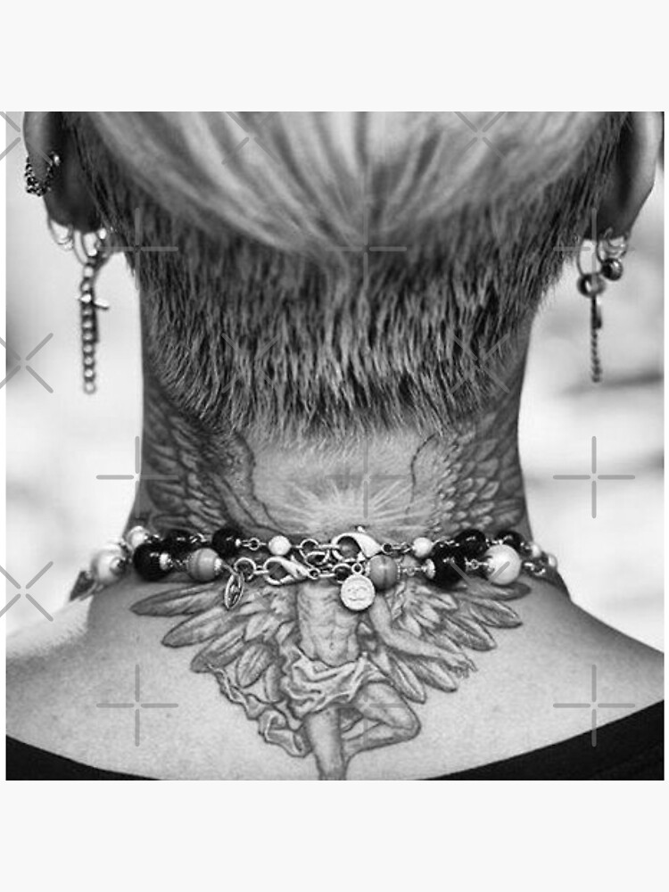 G-Dragon Neck Tattoo 