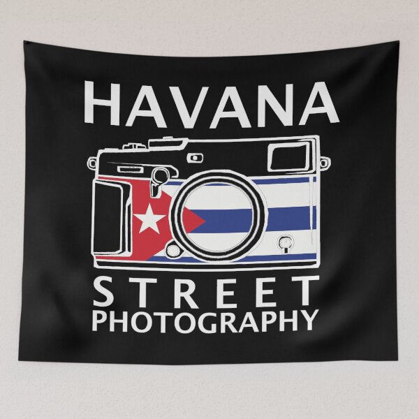 Artikelvorschau, Straßenfotografie in Havanna mit Fujifilm XPro3 entworfen und verkauft von arthatbeat.