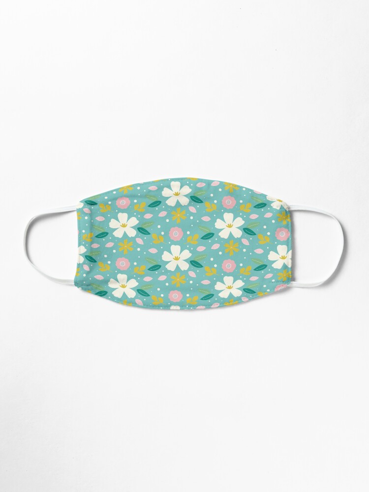 Alternate view of Daisy Flower Pattern Face Covering Mask
