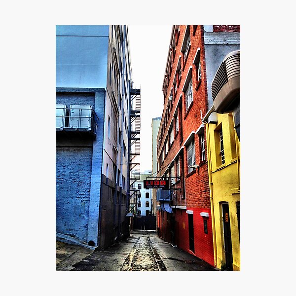 Aperçu de l'œuvre Beauty in the back alley créée et vendue par Jono Le Feuvre.