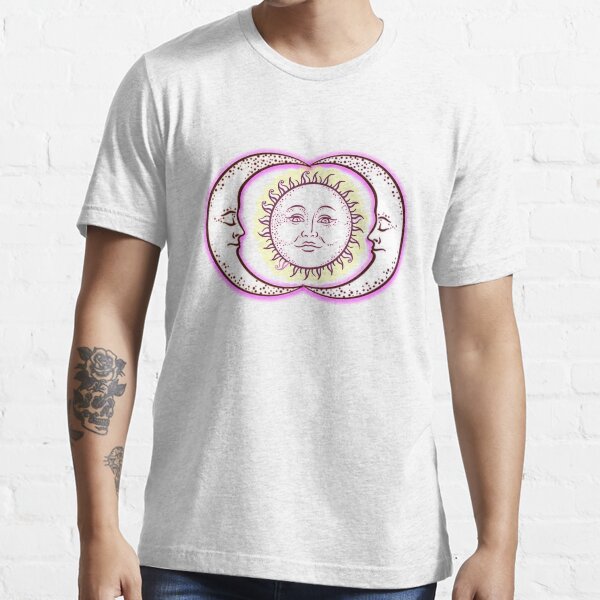 Vintage Solar Eclipse Sun and Moon T-shirt Essential T-Shirt
