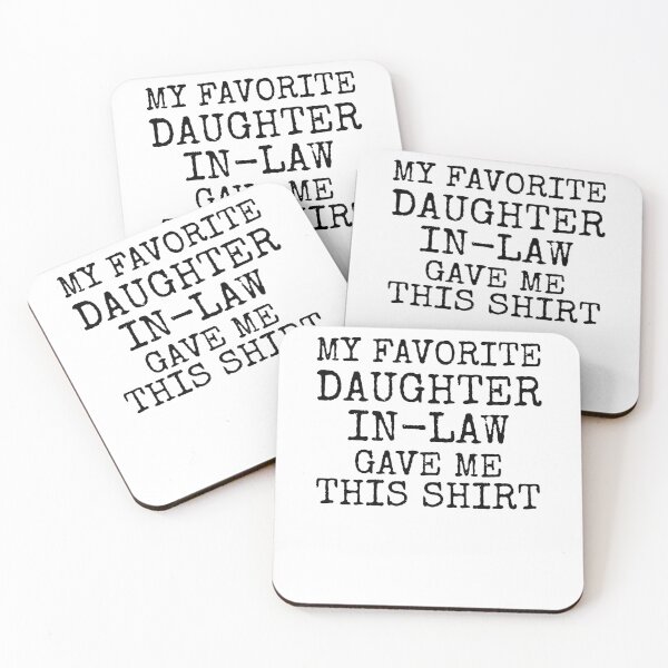 Aperçu de l'œuvre Funny My Favorite Daughter-In-Law Gave Me This Shirt Father's Day Gift créée et vendue par TNDesignStudio.