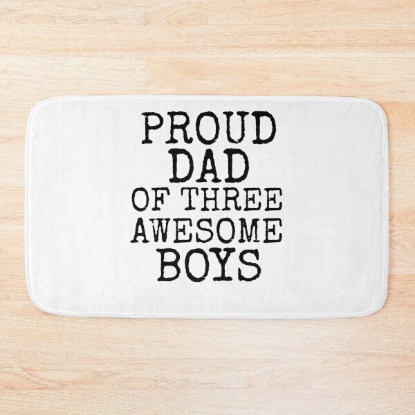 Aperçu de l'œuvre Funny Proud Dad of Three Awesome Boys Father's Day Gift créée et vendue par TNDesignStudio.
