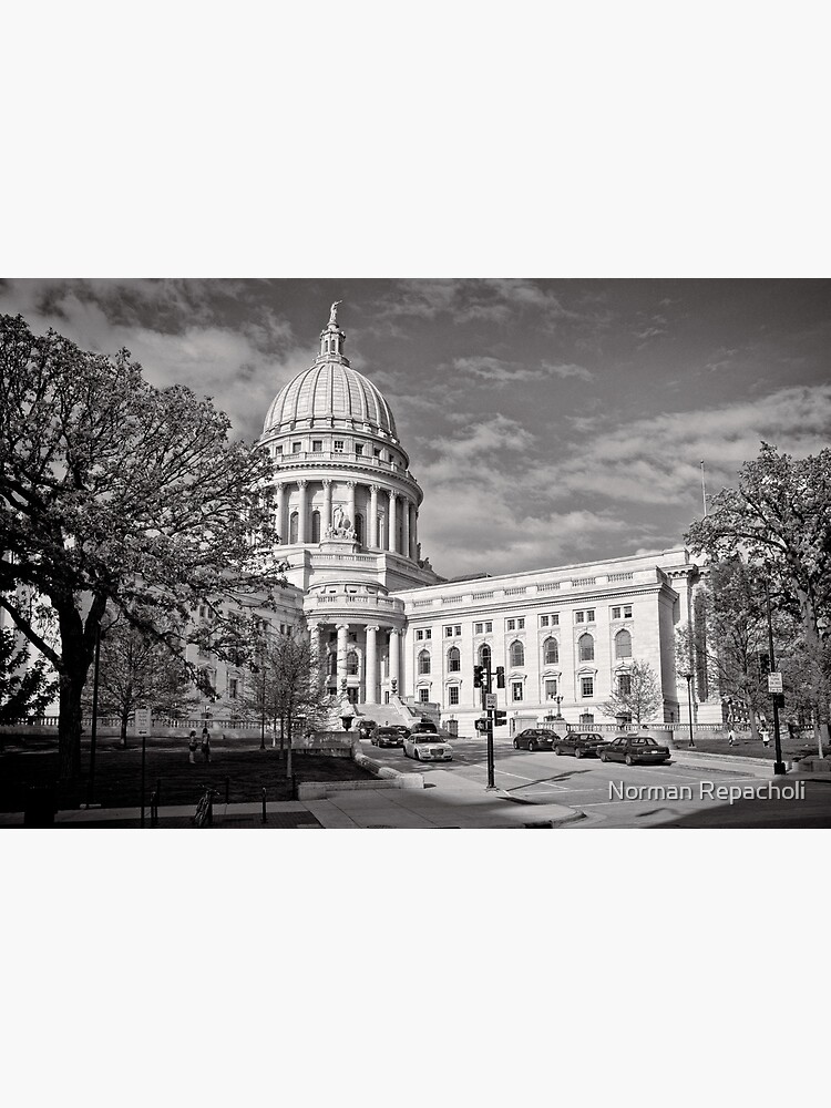 Madison Wisconsin Capitol Building - USA by keystone