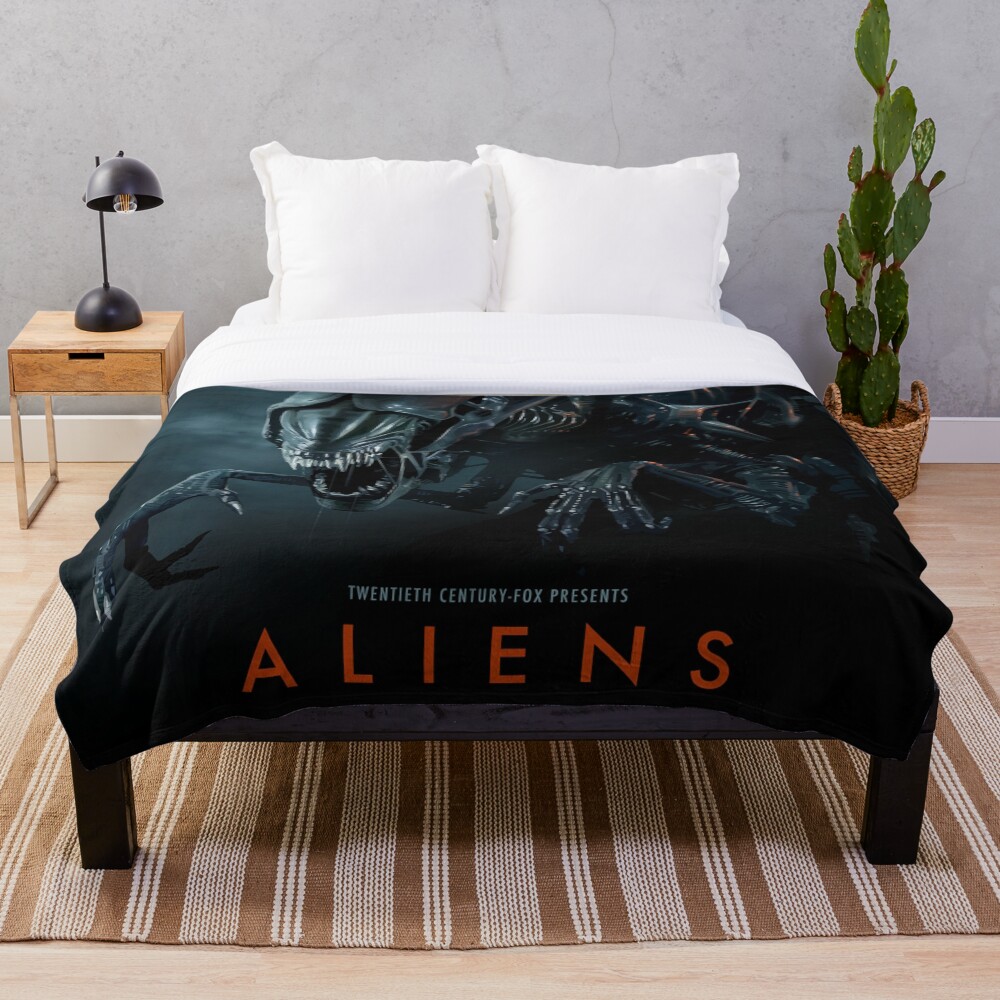 Alien 1979 Movie Art Throw Blanket