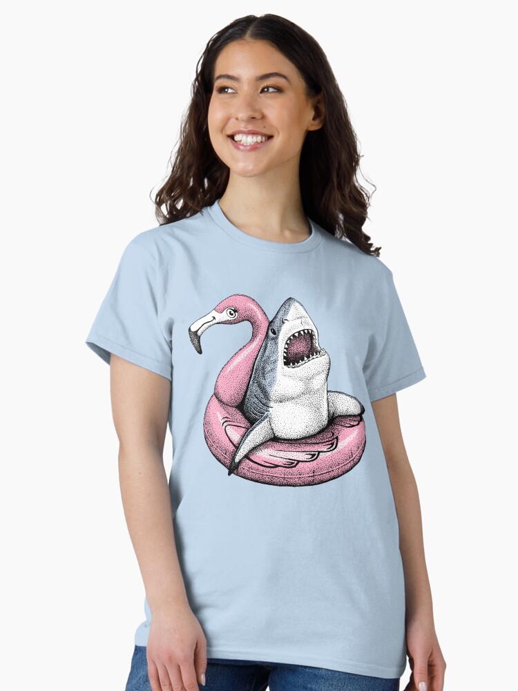 Imagen 2 de 7, Camiseta clásica con la obra Pool Shark - Ahhh, hora de relajarse, diseñada y vendida por HabbyArt.