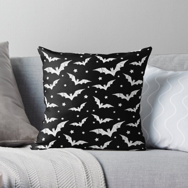 Bat Skull Goth Pattern / Spun Polyester Square Pillow /Single