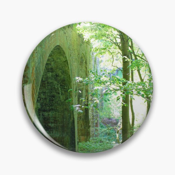 Aperçu de l'œuvre Au-dessus du viaduc, à travers les bois créée et vendue par dredfell.