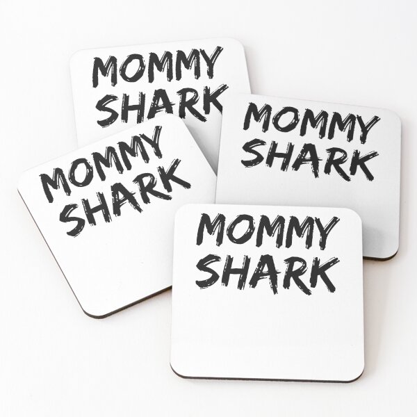 Aperçu de l'œuvre Mommy Shark Father's Day Gift créée et vendue par TNDesignStudio.