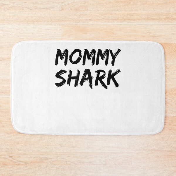 Aperçu de l'œuvre Mommy Shark Father's Day Gift créée et vendue par TNDesignStudio.