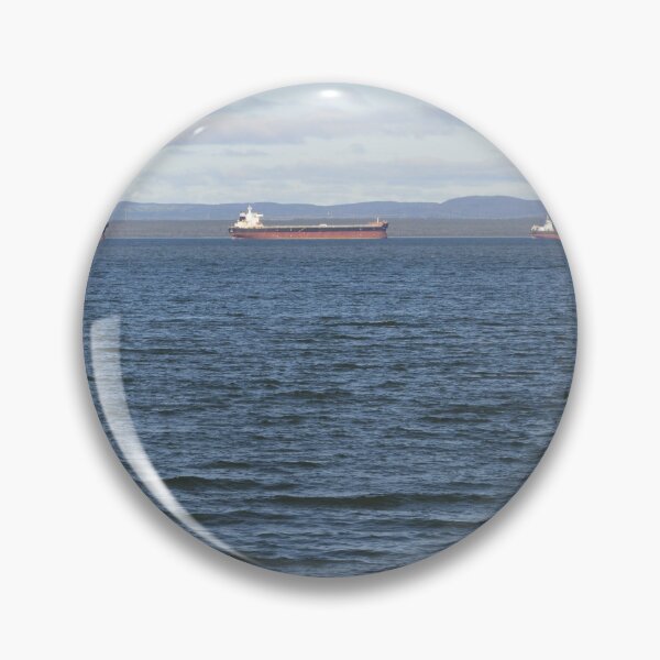 Ore boat Pin