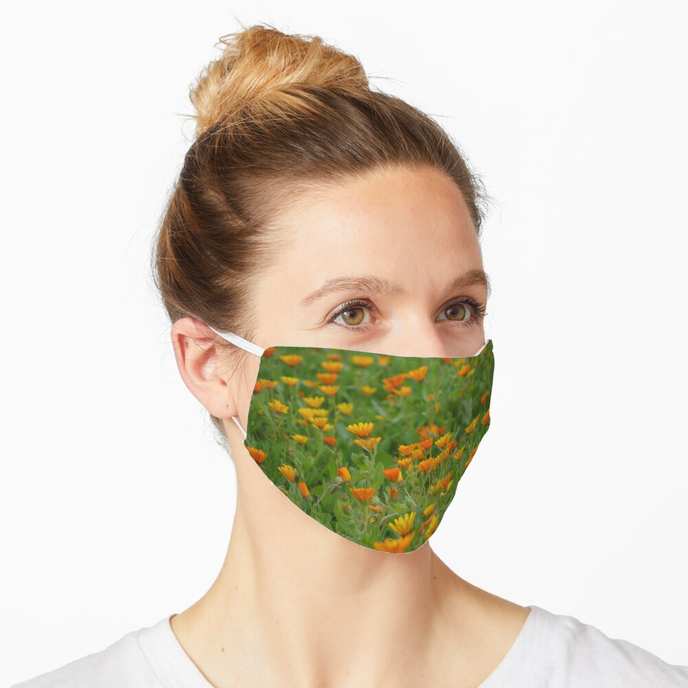 Moroccan Daisies Mask