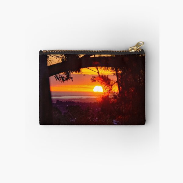 Aperçu de l'œuvre Sunset Grove créée et vendue par HannahFrances.