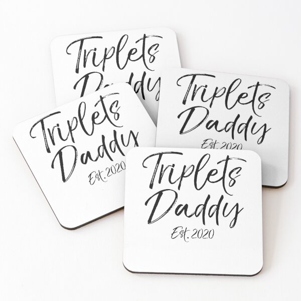Artikelvorschau, Triplets Daddy Est. 2020 Father's Day Gift entworfen und verkauft von TNDesignStudio.
