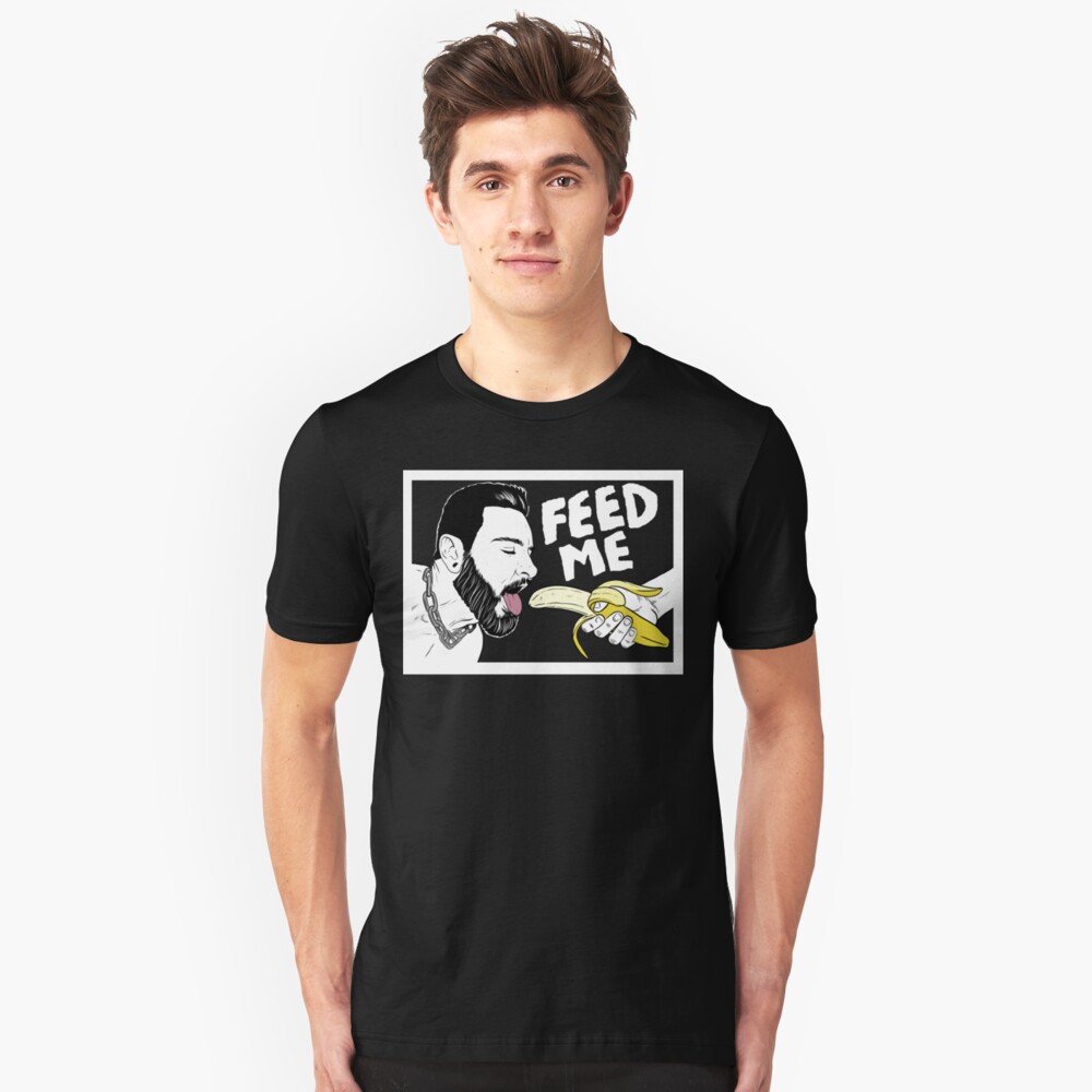 Hungry Teddy Bryce - dark background Slim Fit T-Shirt