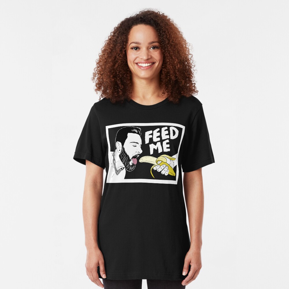Hungry Teddy Bryce - dark background Slim Fit T-Shirt
