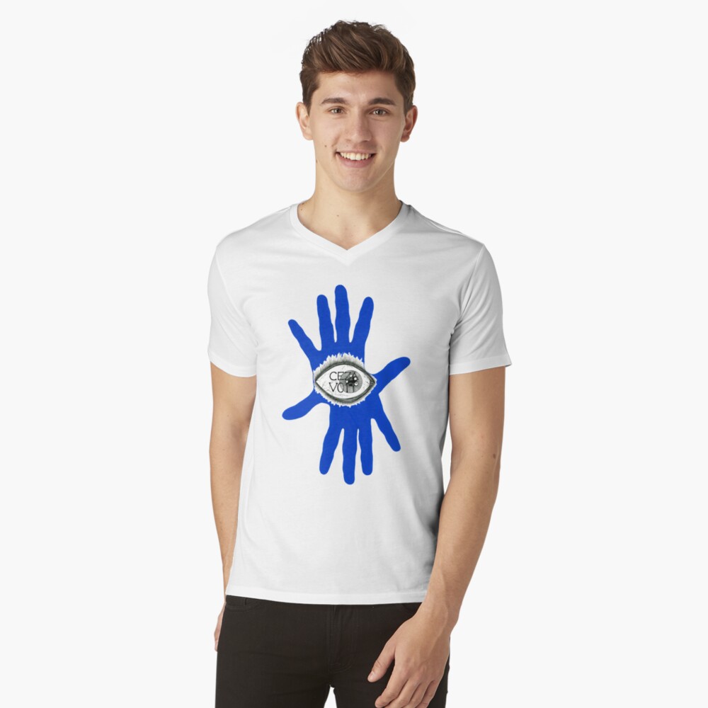 Aperçu de l'œuvre T-shirt col V créée et vendue par atelierdeceza.