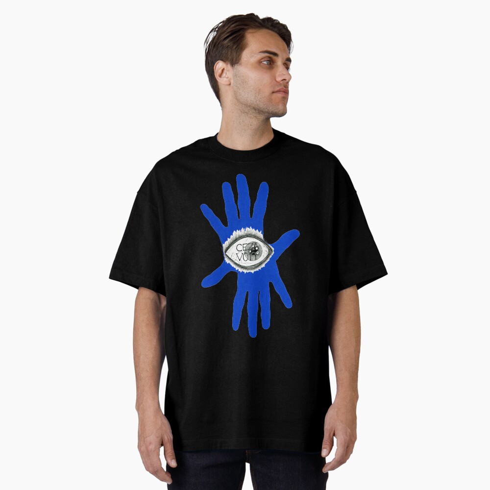Aperçu de l'œuvre T-shirt oversize créée et vendue par atelierdeceza.