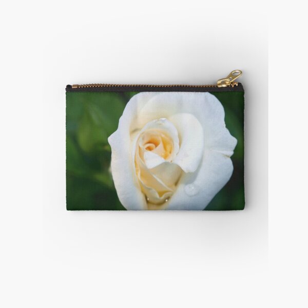 Artikelvorschau, A rose like a white lily entworfen und verkauft von B. Randi Bailey.