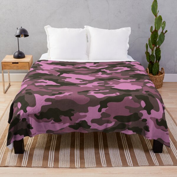 Artikelvorschau, Rosa Camouflage entworfen und verkauft von Robjohnsilvers.