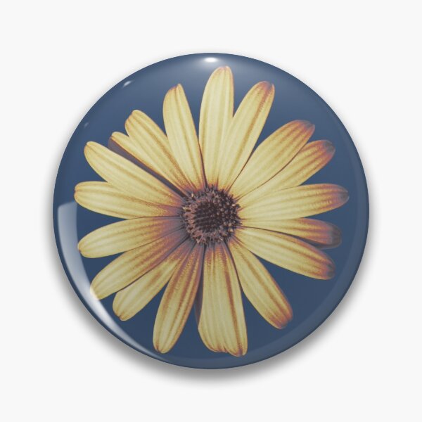 Daisy Yellow Pin